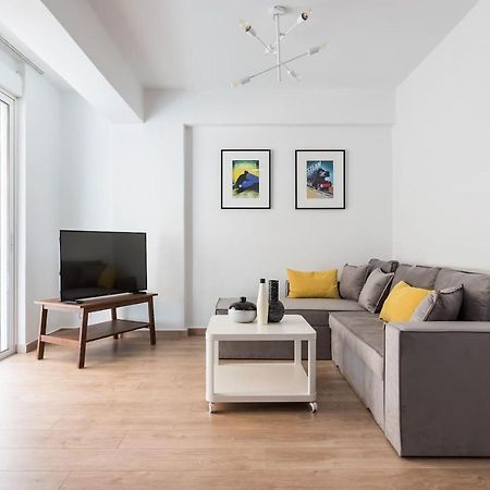 Stunning Flat With Lovely Terrace & Parking Garage 아테네 외부 사진