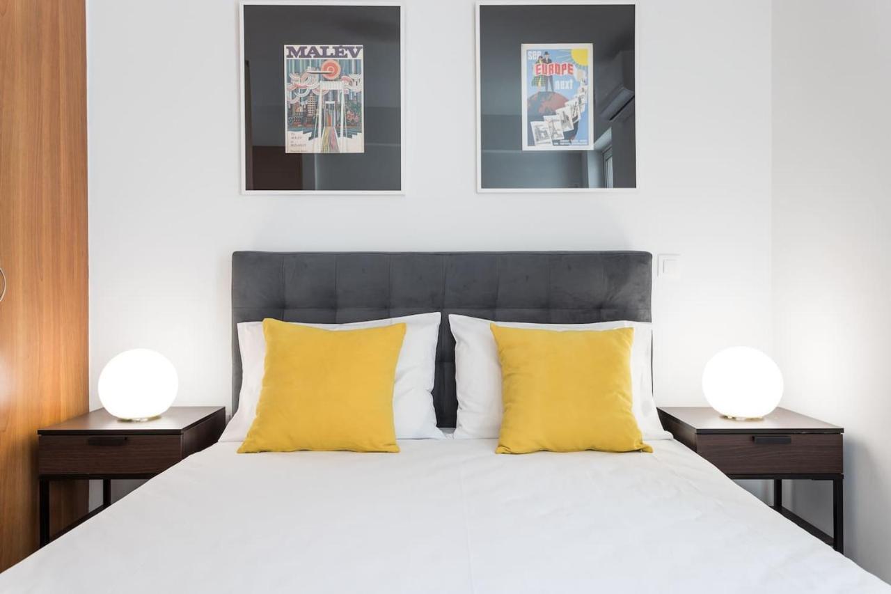 Stunning Flat With Lovely Terrace & Parking Garage 아테네 외부 사진